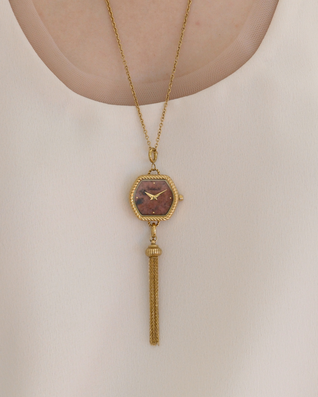 Pendant in Rose Jasper