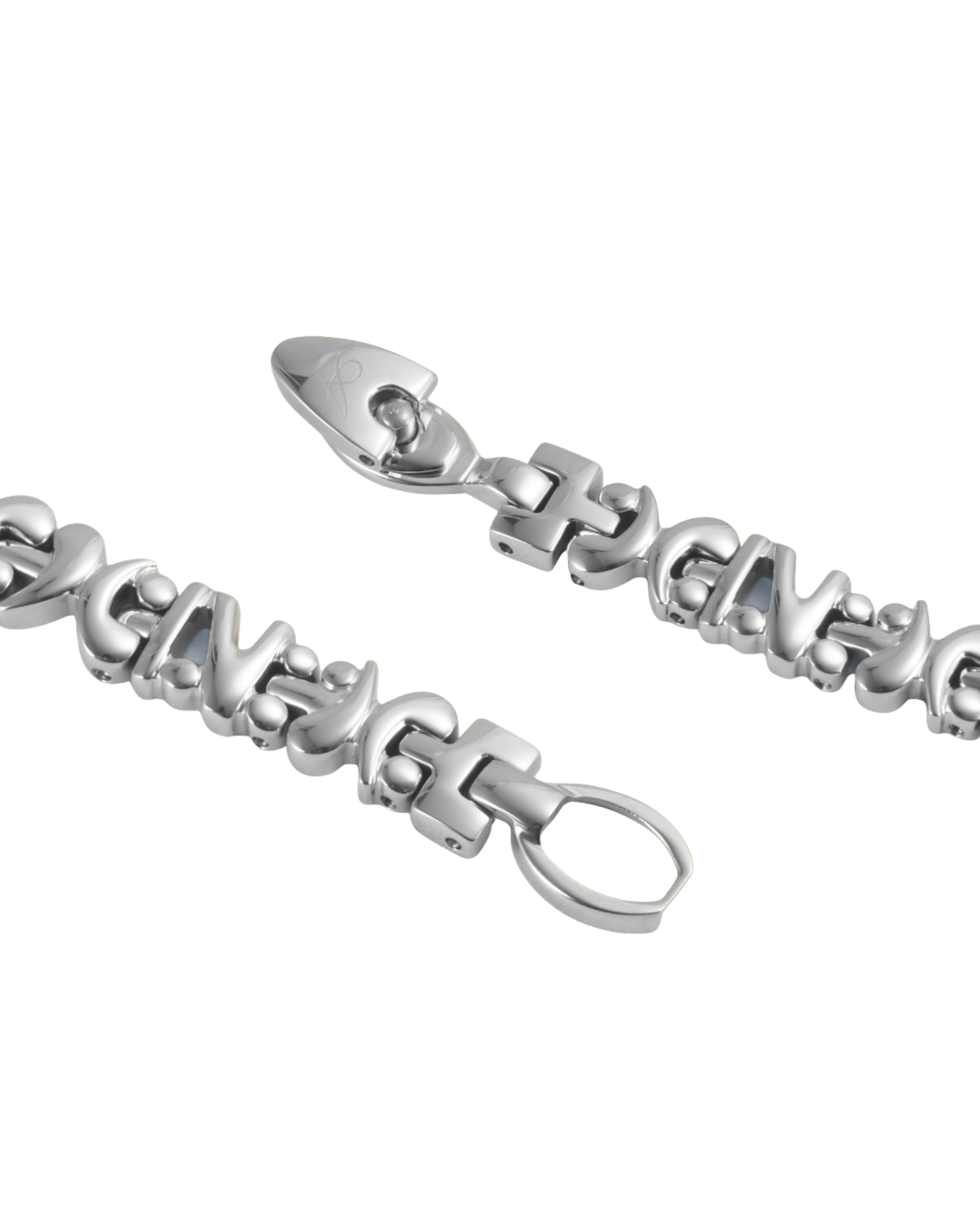 Archive24's XXIV silver bracelet chain and buckle on a white background